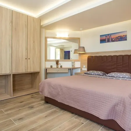 Billy's 3* Faliraki