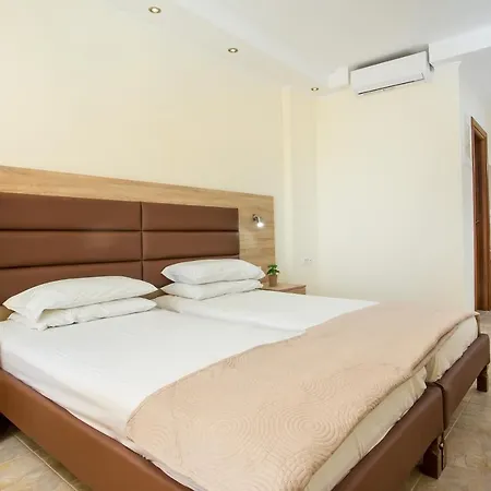 Billy's Hotel de apartamente 3*